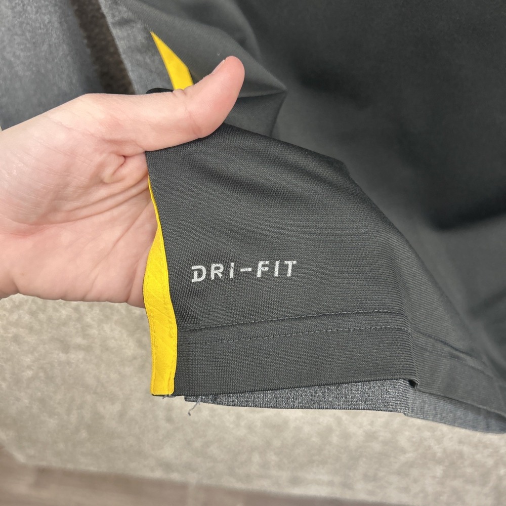 Nike Dri-Fit Jordan Michigan Men's Small 1/4 Zip Pullover LS Gray Yellow Logo - Picture 4 of 8